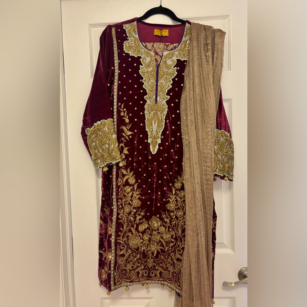 Sana Safinaz Velvet Embroidered Maroon and Gold Shalwaar Kameez